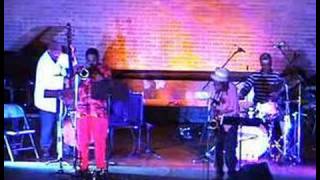 Muntu：Jemeel Moondoc／Roy Campbell／William Parker／Rashid Bakr