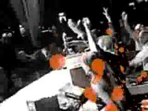 in bed with space @ chi lodge - dubai