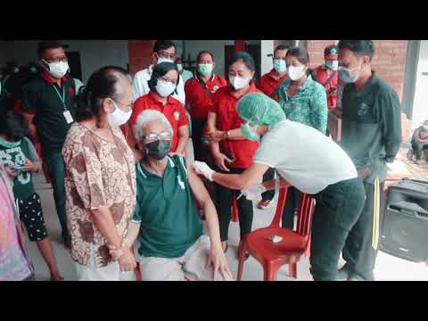 Vaksinasi Covid-19 untuk Warga Disabilitas di Desa Kesiman Kertalangu