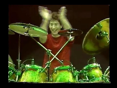 Simon Phillips drum solo - TOTO live 1999