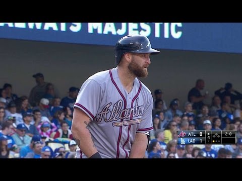 ATL@LAD: Scully on how Gomes survived a wolf attack