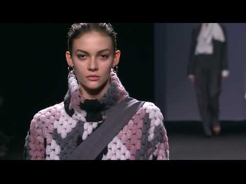 ROBERTO TORRETA Colección Otoño Invierno 2019-2020 - Vídeo desfile MBFWM