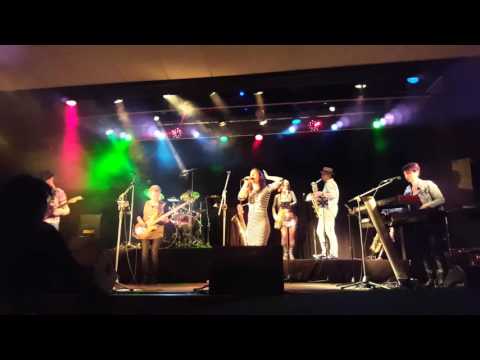 Drop it! Live @ DWK Stage Zutphen 16-04-2016. Anouk - Down and Dirty