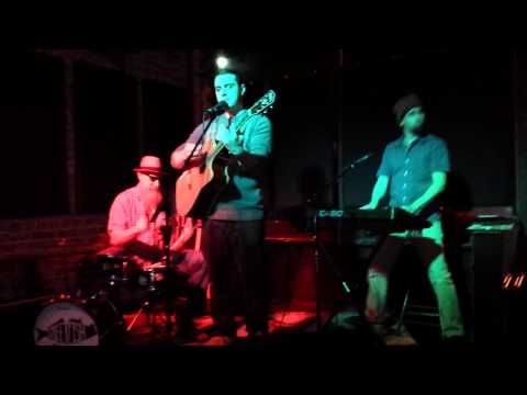 Streetfish live- Do You Wanna Dance ( Ramones)