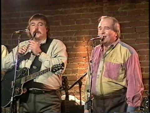 The Irish Rovers - The Orange and the Green - Sung by the late, great Jimmy Ferguson