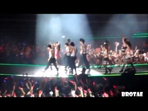 111210 SNSD SG CONCERT - Taeyeon & Tiffany Lady Marmalade (HD)
