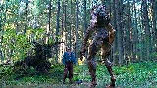 Hunters Accidentally Discover a Deadly Alien Race Hiding in the Forest and Unleash Hell
