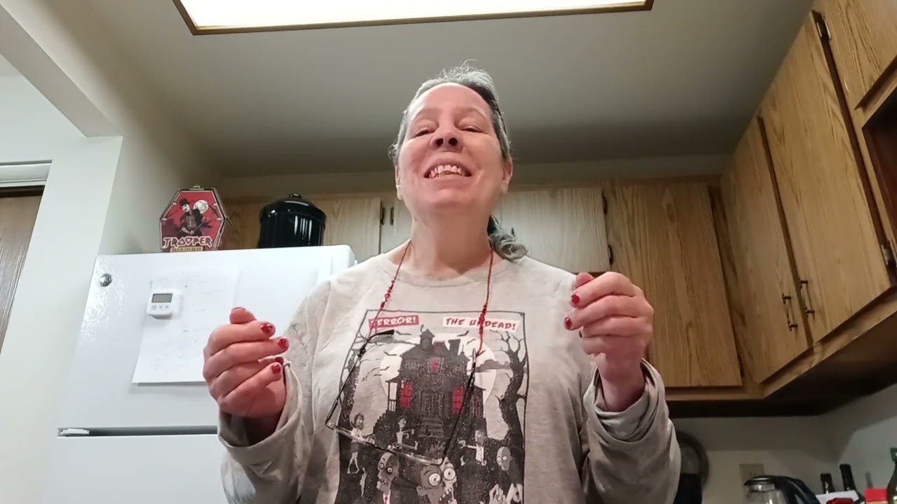 STAN'S DONUTS CHOCOLATE PEPPERMINT BARK 2023 VIDEO 1!