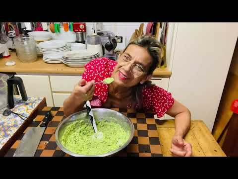 Pesto di zucchine crude, velocissimo freschissimo e pieno di profumi ￼