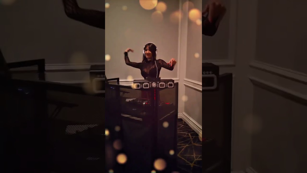 Promotional video thumbnail 1 for Fernanda Ross