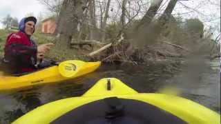 preview picture of video 'Kayak aguas bravas en Navaluenga'