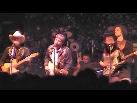 Donna the Buffalo - Magnoliafest - Live Oak,Fl  10- 18- 2003