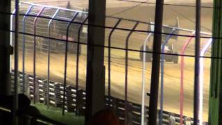 preview picture of video 'Selinsgrove Speedway 358/360 Sprint Car Highlights 9-28-13'