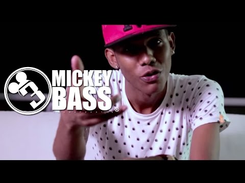 Mickey Bass - Amor Amor (Video Oficial)