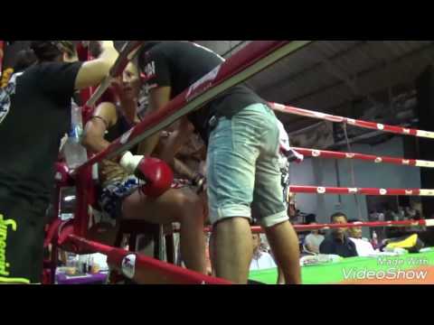 Eva Whitetigers pro debut muaythai fight 5 x 3 min