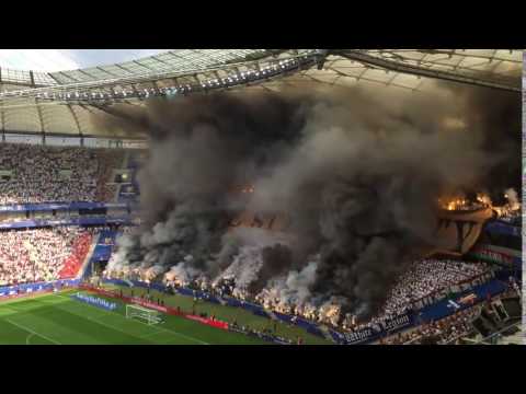 Lech Poznań - Legia Warszawa - Polish Ultras Set The Stadium On Fire! - 02-05-2016