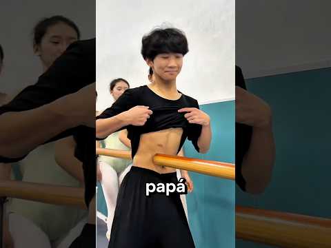 😱⚖️ ¡Todos se pesan antes de salir a jugar! 😂 ¿Quién pesará más? #shorts