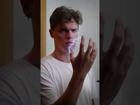 FIZ UM TRAILER DE SUPER-HERÓI