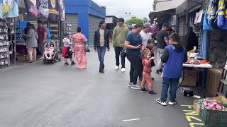 en Los Ángeles con la familia en el free market