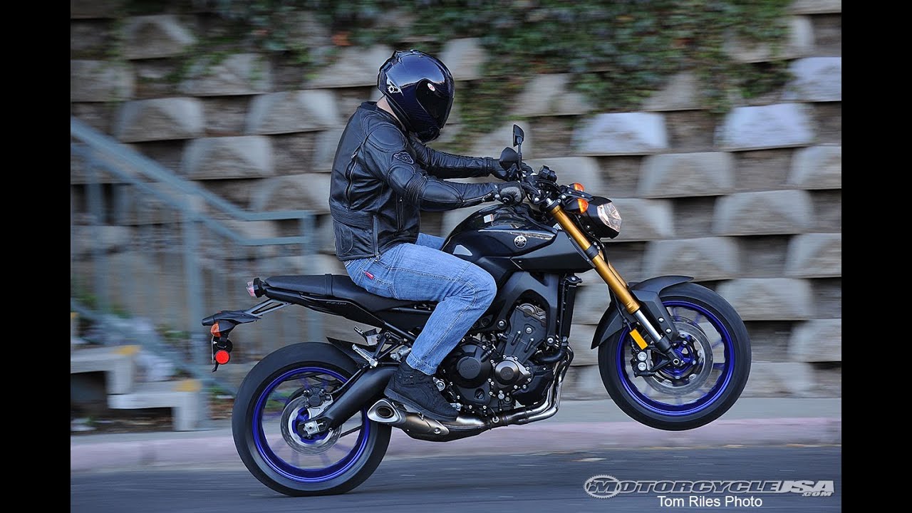 2014 Yamaha FZ-09 First Ride - MotoUSA