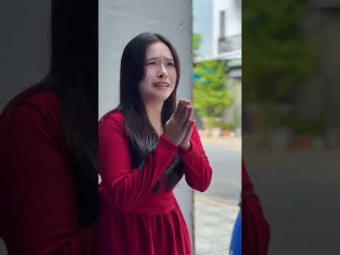 Helping a Girl Escape a Bad Guy [Kindzilla] # kindzilla #funny #shorts #hero #kindness #justice