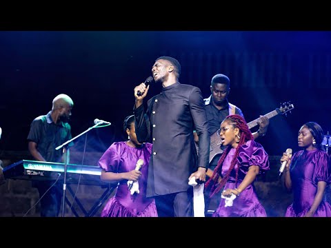 Min Judah Zubairu X (TWT) - Pray Oo @ We Bow 2024 The Storm Second Wave. 📷 Band 📷