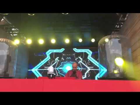 John O'Callaghan at Luminosity Beach Festival 2017