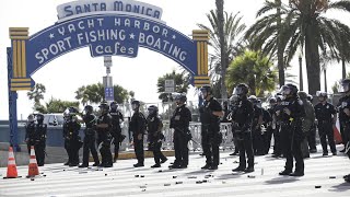 Santa Monica, Long Beach protests over George Floyd's death lead to looting, stores damaged | ABC7