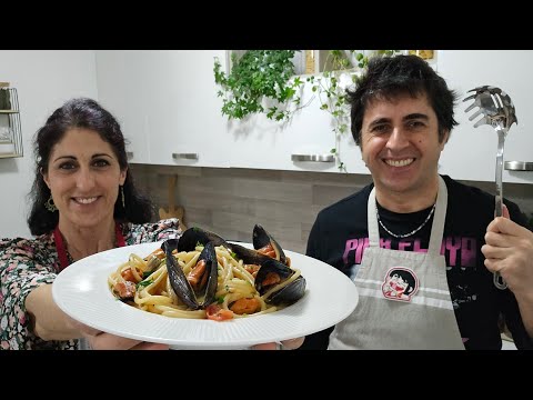 Spaghetti con cozze e pomodorini - Ricetta
