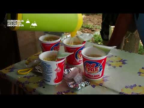 Jan Schulte (Wolf Muller) in Borneo