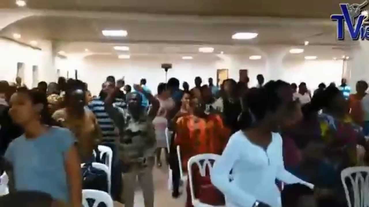 Thumbnail of video: Extrait 8 :  Mission en Côte d'Ivoire (13/09/15)