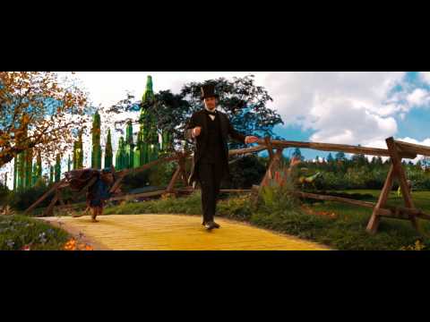 Oz: The Great and Powerful (Clip 'Bananas')