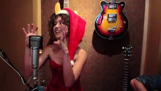 Christmas Song! Elizaveta sings Marshmallow World