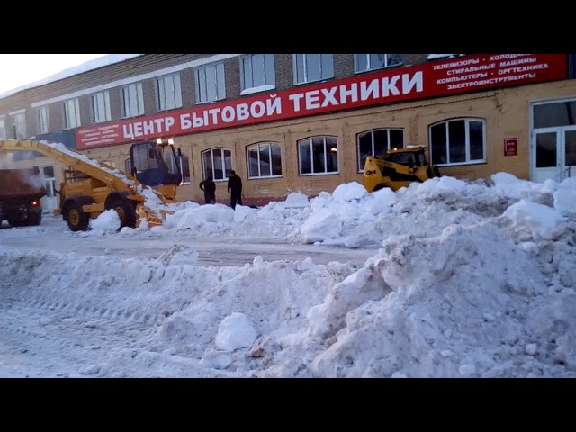 Тәтештә кар җыю техникасы эшли