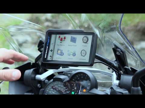 Walkaround & Full Feature List of the BMW R1200 GS Adventure Triple Black (2017)