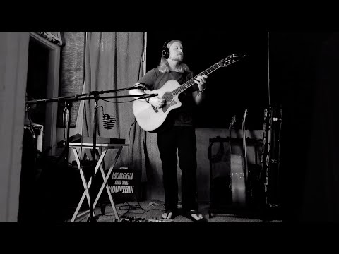 Khruangbin - People Everywhere - Live Looping Cover by Morgan Thomas
