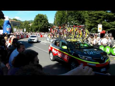 #Giro d'Italia 2017 - 15° tappa Valdengo - Bergamo - Passaggio in Città Alta a Colle Aperto (BG)
