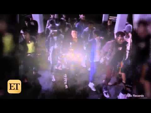 Russell Crowe Says Michael Jackson Prank Called Him For Over Two Years!