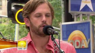Kings of Leon - Use Somebody (Live The Today Show 2009) (High Quality video) (HD)