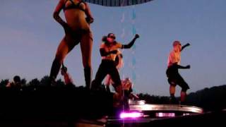 Madonna - Vogue (Sticky & Sweet Tour - Live in Tallinn, Estonia, 04.08.2009)