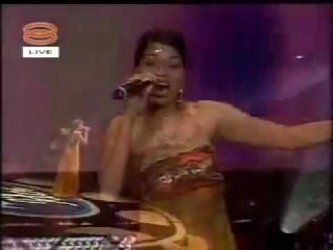 20041008 Jaclyn Victor - When I Fall In Love (Celine Dion) @Malaysian Idol 1