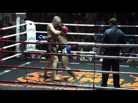 Tony (Tiger Muay Thai) wins via TKO in rd 3 @ Patong Thai Boxing Stadium