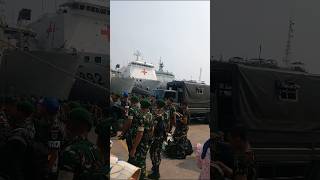 Download lagu Tanjung Priok bersama keluarga besar Rindam lll Siliwangi,TNI menuju Papua mp3