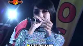 Rina Amelia - Lilin Lilin Putih (Official Music Video) - The Rosta - Aini Record