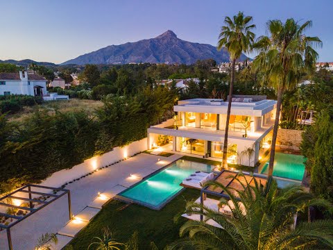 Refined and recently renovated villa in Nueva Andalucía, Marbella