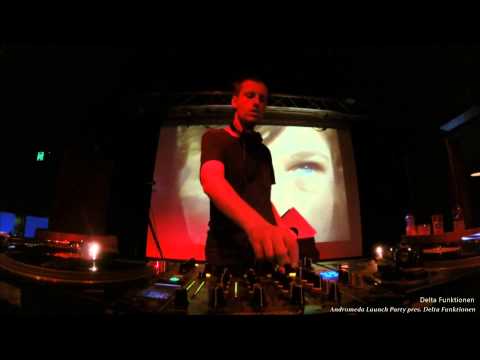 Delta Funktionen @ Woolly Mammoth - 12/09/2014 - Andromeda Launch Party