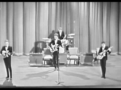 The Shadows - "Apache" in Stereo!