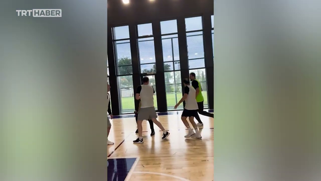 Prezident Ərdoğanın basketbol oynadığı anlar VİDEO