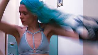 Kadr z teledysku Blue Hair tekst piosenki TV Girl