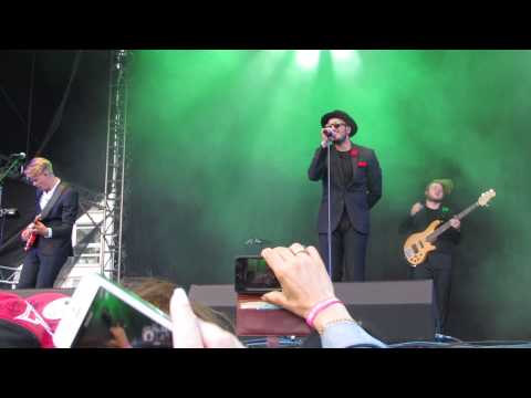 Kim Cesarion - I Love This Life live 15/8